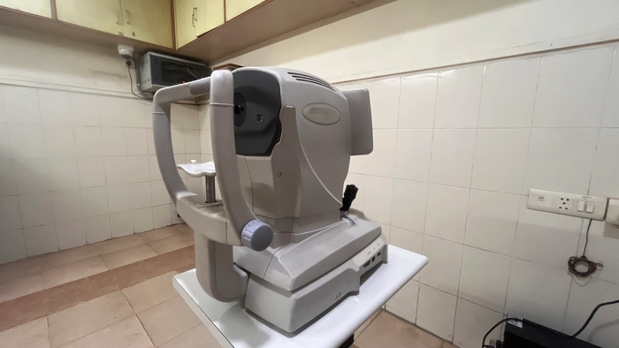 Topcon Auto Kerato Refractometer